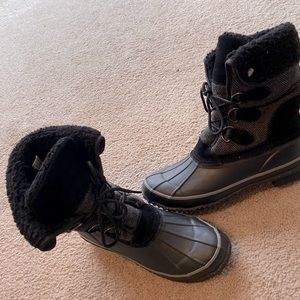 Clarks Snow boots like bean boots!